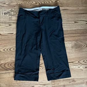 Old Navy Size 8 Low Waist Dress Capris